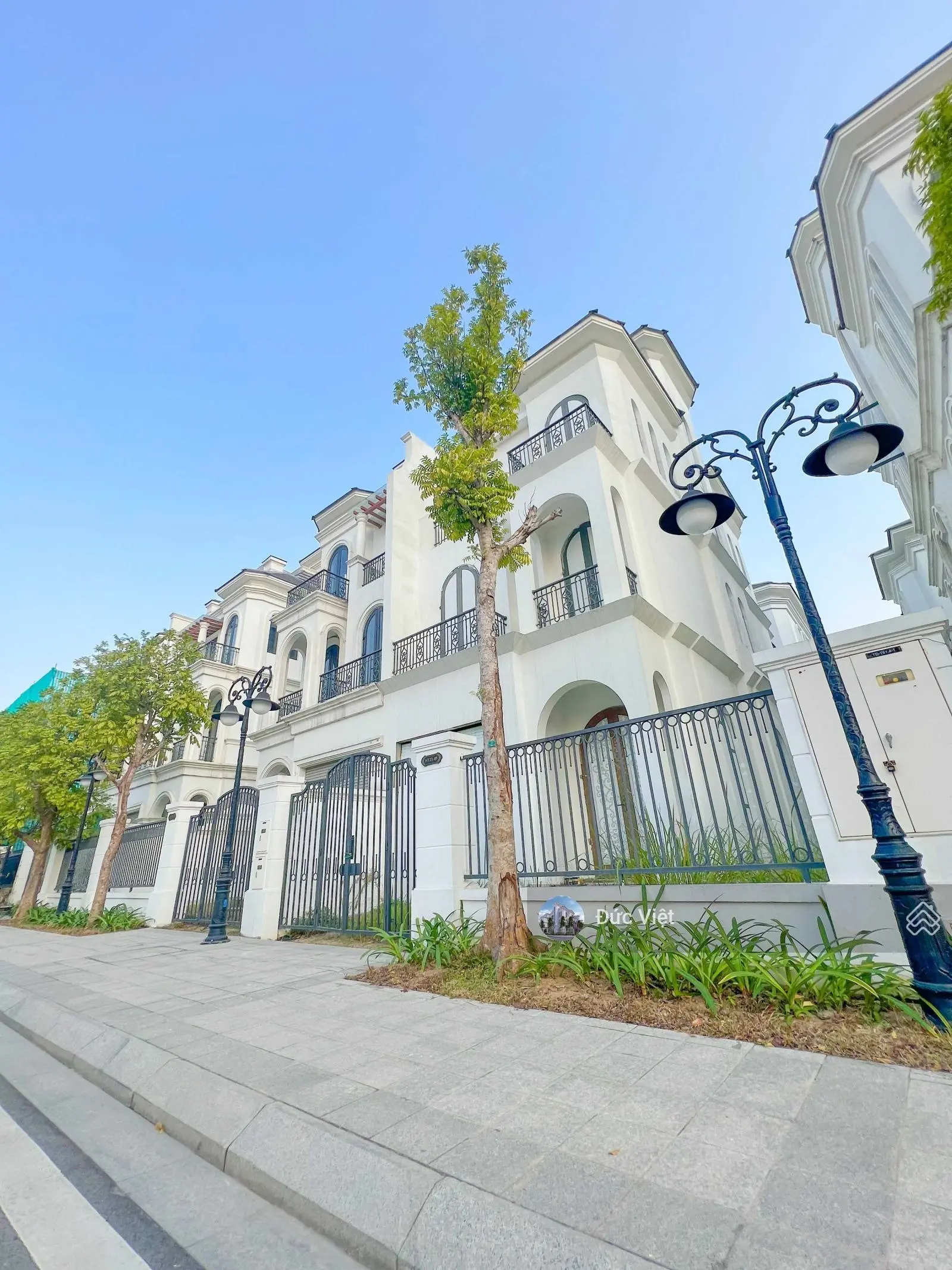 Em cần bán biệt thự song lập cạnh sông Đảo Ngọc Trai Vinhomes Ocean Park