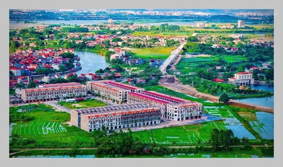 Cần bán 2 lô liền làn 2 đường Thiên Đức nhìn trường tiểu học Vạn An