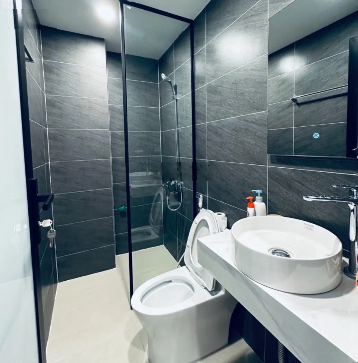 Bán nhà-mặt Ngõ Quỳnh-54 m2-3 tầng-ngõ thông ô tô-kinh doanh
