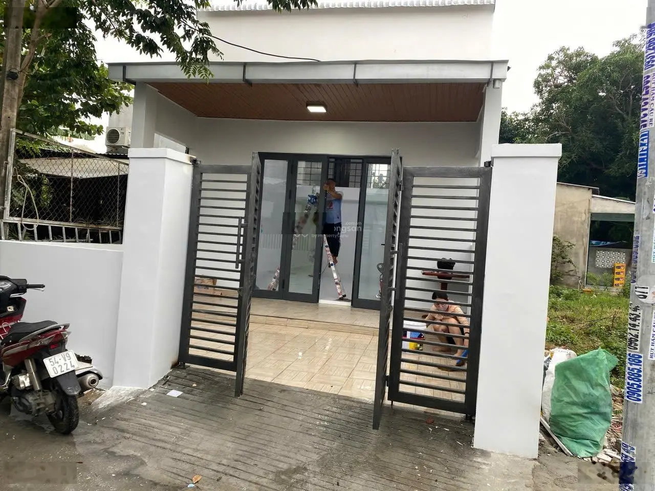 Bán nhà Gác đúc Tô Hiệu kiệt xe tải ngay Hoàng Thị Loan gần chợ chiều. Giá siêu ưu đãi