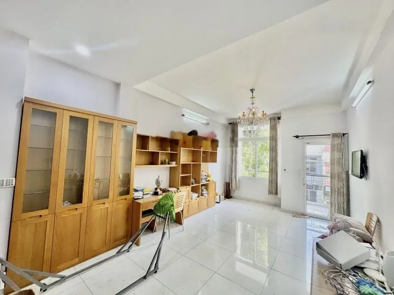 Bán nhà mặt phố đường trần thủ độ, giá sốc chỉ 12 tỷ vnd, diện tích 72m2