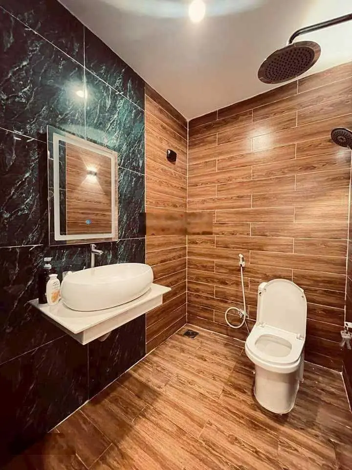 4 tỷ chê đắt giảm luôn còn 3ty750 nhà gác lửng 3phòng ngủ sân ô tô