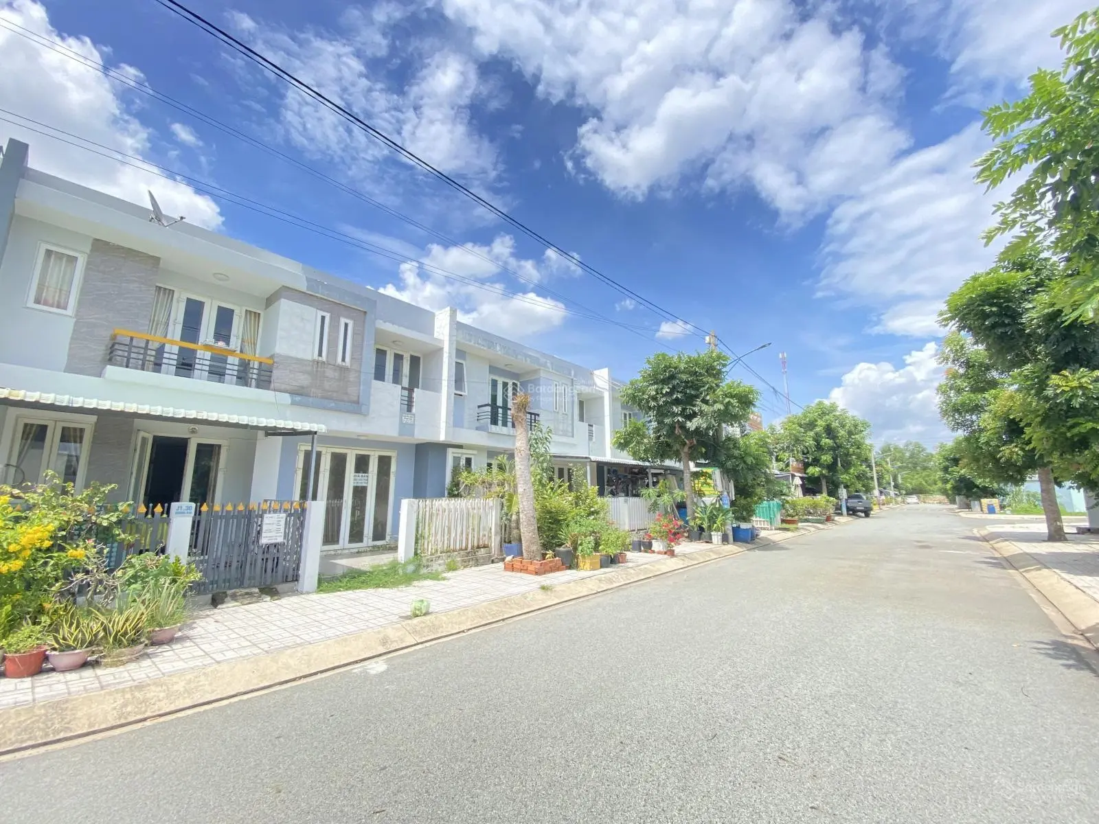 Cát Tường Phú Sinh bán lô góc 2 mặt tiền DT: 8*18.3m SHR gần Công Viên 7 Kỳ Quan Thế Giới giá rẻ