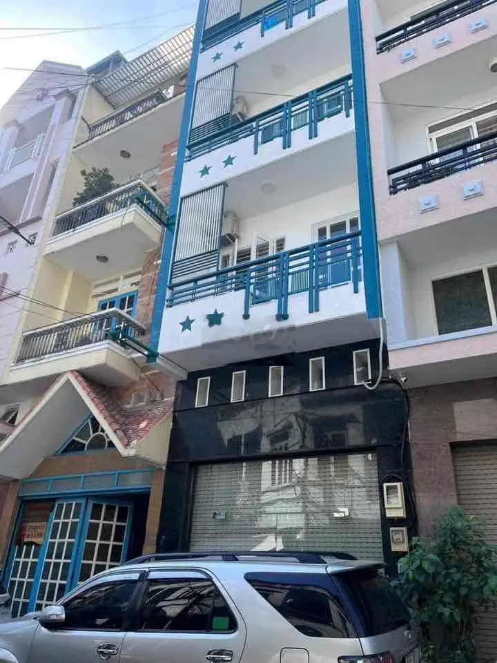 Bán gấp nhà chỉ 4 tỷ gần bệnh viện Nhiệt Đới, Trần Hưng Đạo, Quận 5.