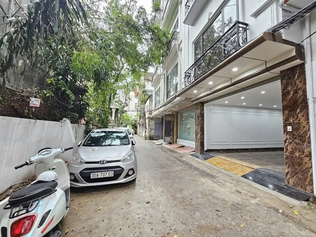 Bán nhà TT Cầu Giấy 45m2 - 6 tầng thang máy - ô tô ngủ trong nhà - nhà đẹp full nội thất