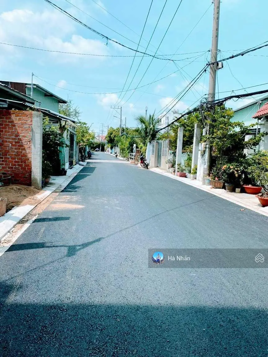 Bán gấp đất đường Trần Đại Nghĩa, P4, Vĩnh Long. DT: 6x20m = 120m2, gần công viên đài truyền hình