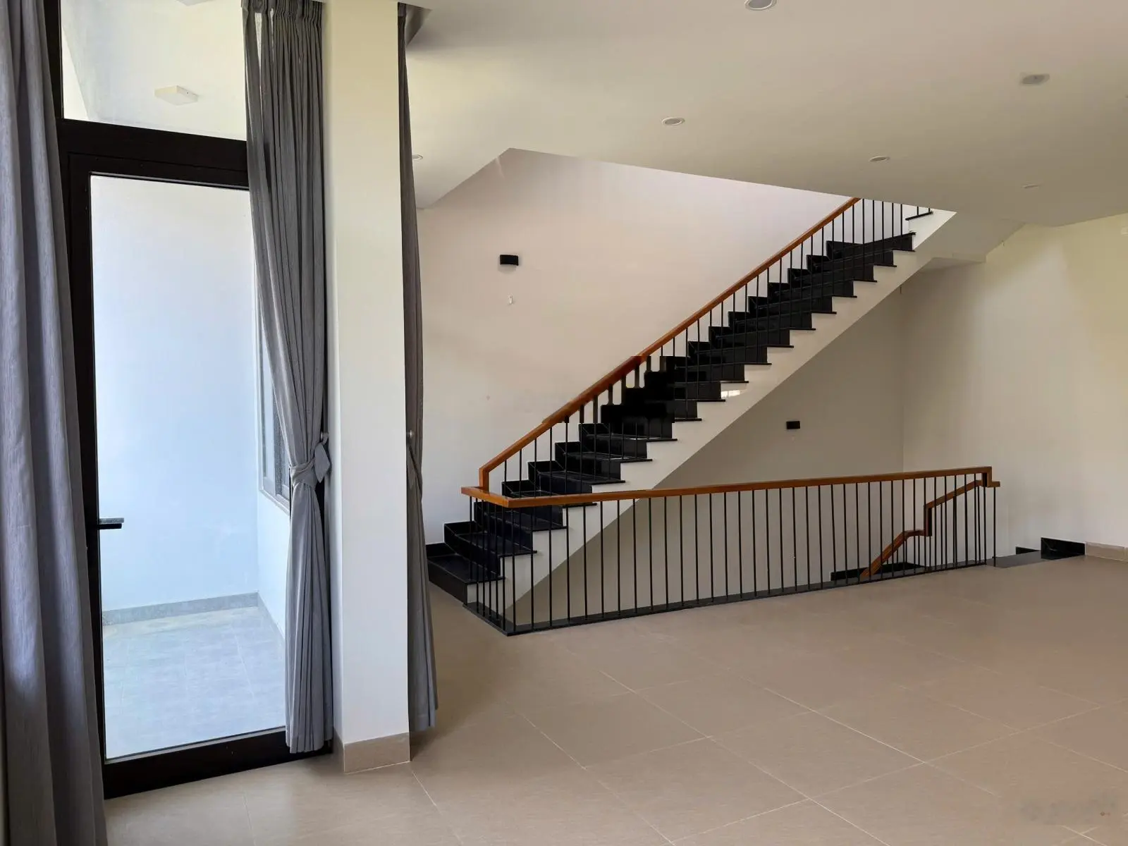 Bán nhà 4 tầng full nội thất KĐT An Cựu City - Huế 126m2 chỉ 6,8 tỷ
