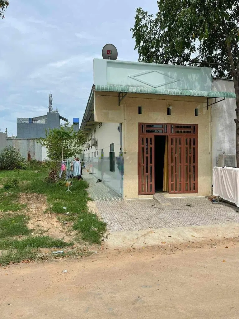 VỀ QUÊ CẦN BÁN GẤP ĐẤT KẾ BÊN KCN THỊ MỸ PHƯỚC 3 TP BẾN CÁT BÌNH DƯƠNG
