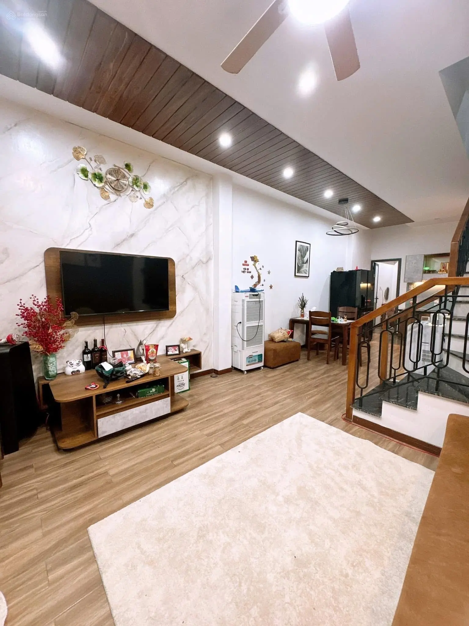 Nhà 2mê rưỡi kiệt 62/12/2 Nguyễn Huy Tưởng Vị trí : cách đường chính 30m,