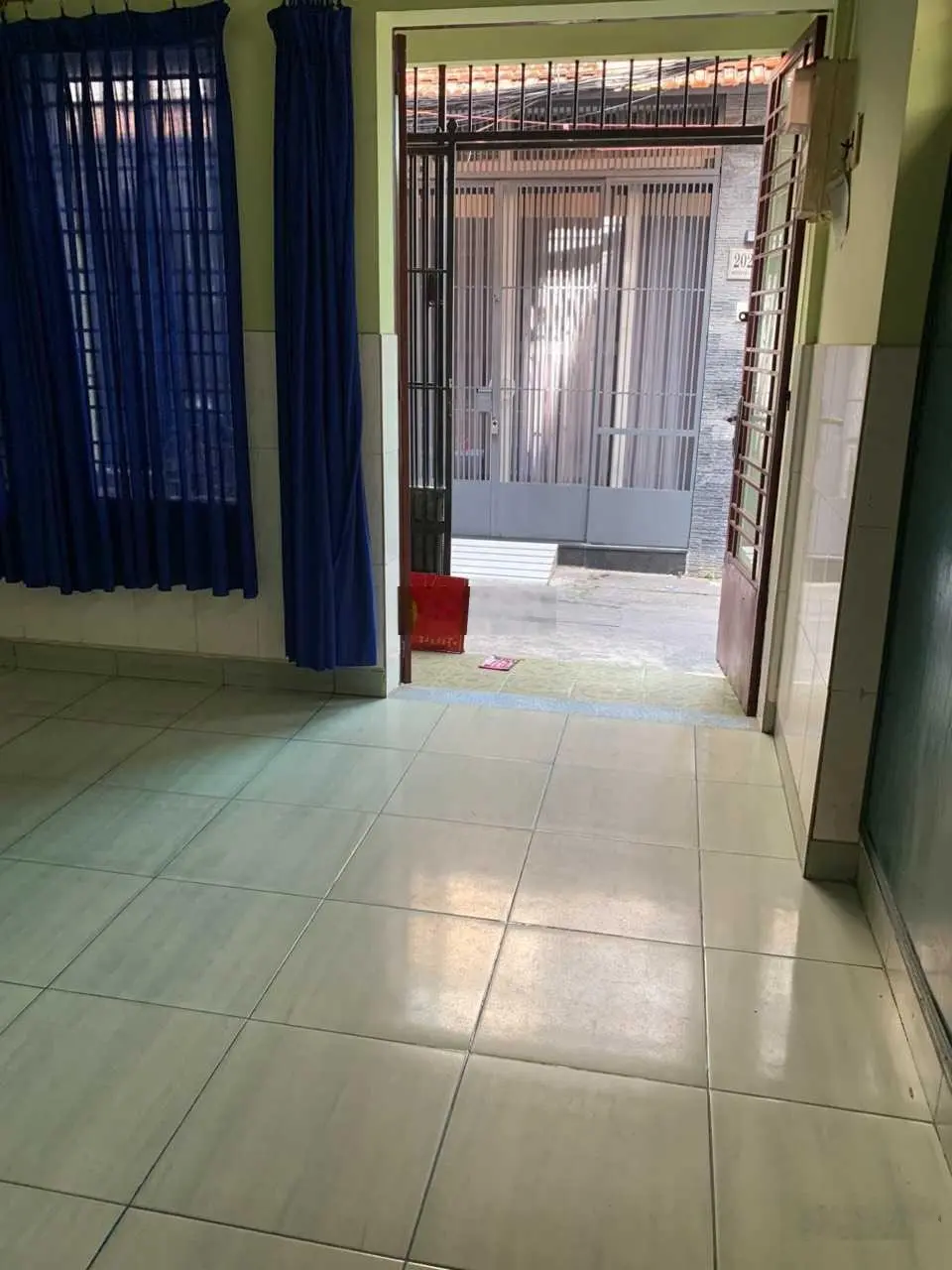Bán gấp căn nhà hẻm xe hơi đường 3/2 P12 Quận 10 DT 3.4m x 14m (42m2) trệt lầu giá 6.5 tỷ TL