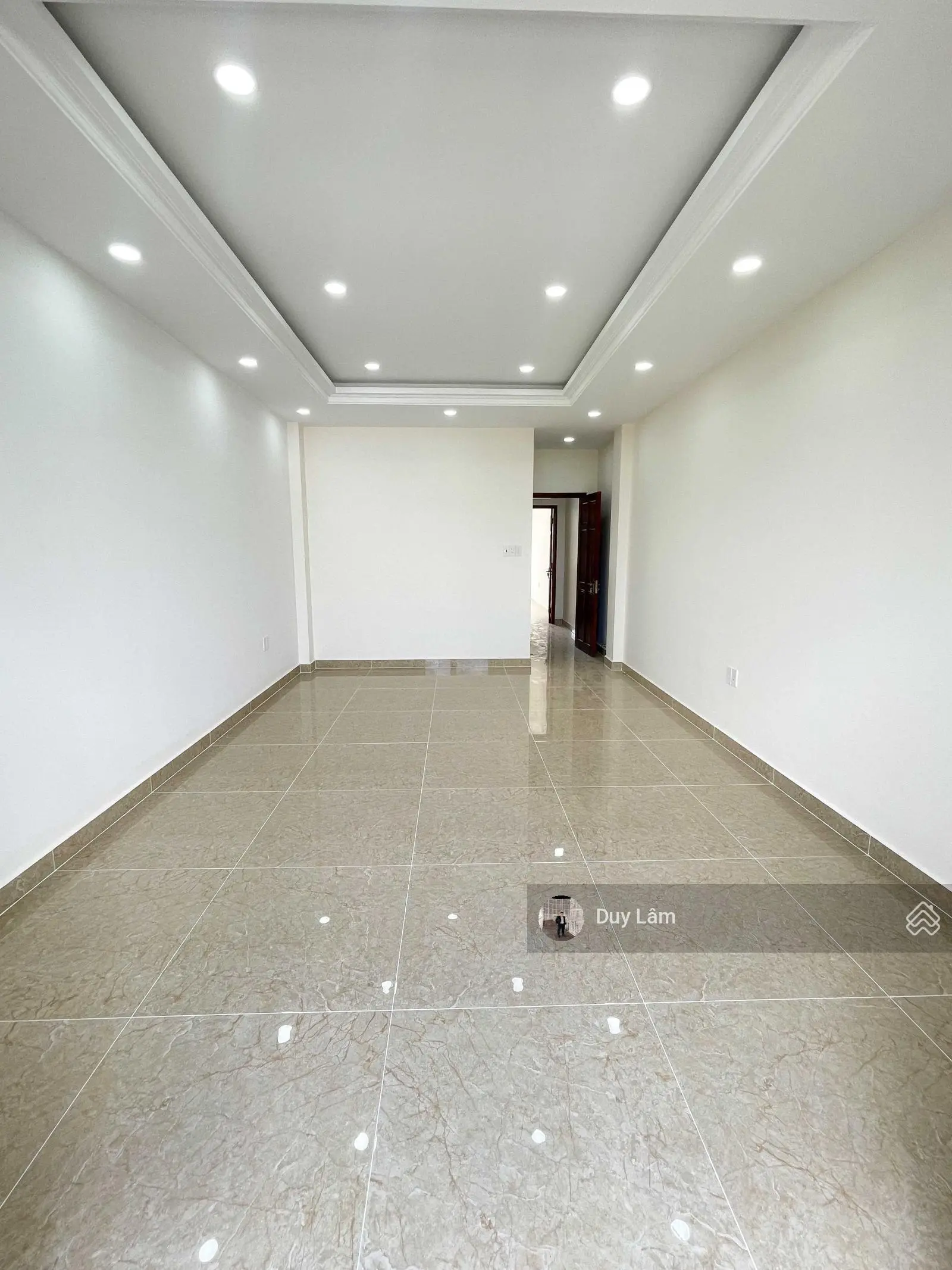 Nhà mới 4 tầng có sân ô tô rộng (4x21m) ngay chợ Đầu Mối, BV Quốc Tế - giá 6.1 tỷ 0901 469 ***