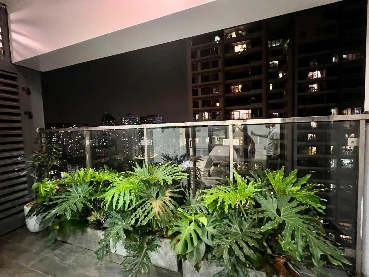 Gia đình thiện chí cần bán gấp căn hộ Penthouse view bể bơi 200m2 ở Imperia Garden giá chỉ 10 tỷ