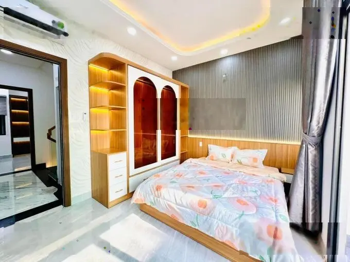 Bán Nhà 3 Tầng Gần Sông Sài Gòn, Sát GigaMall Thủ Đức Hẻm Ô Tô Đậu Cửa, Giá 2Tỷ 250 /DT 61m2