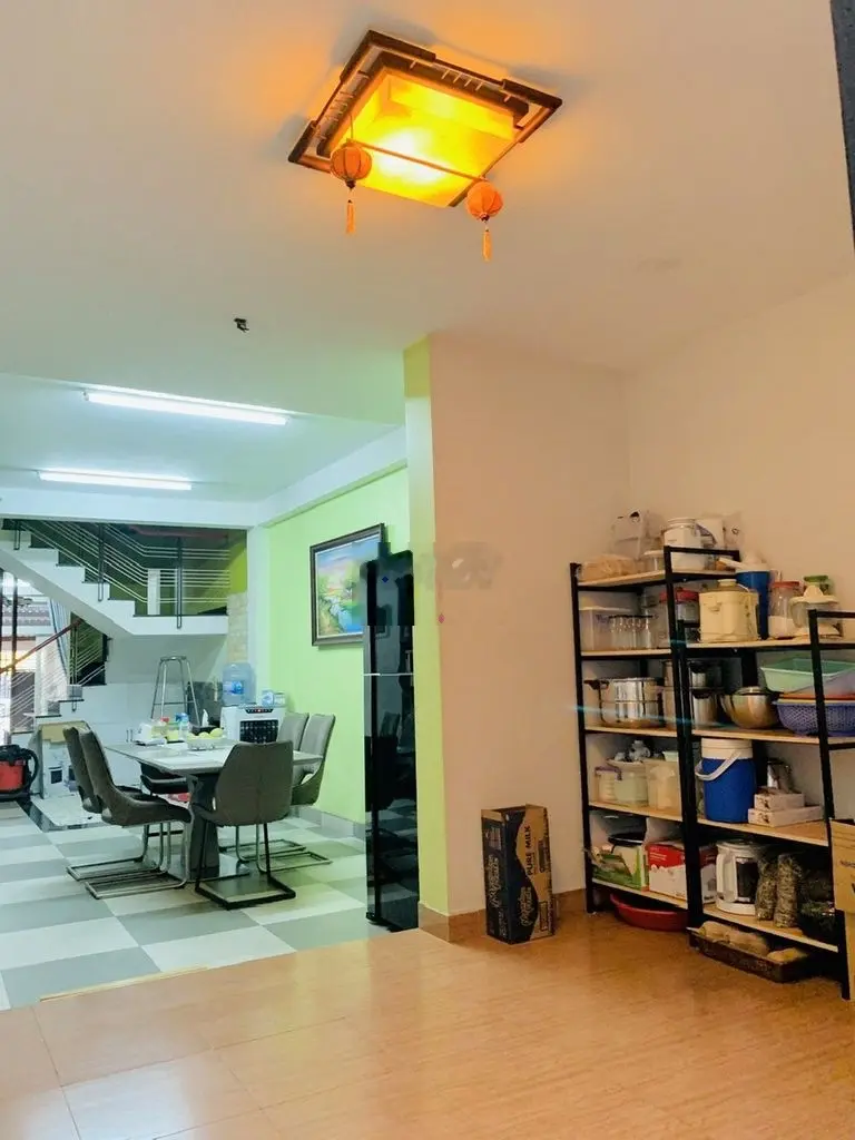 Nhà đẹp hẻm xe tải Nguyễn Văn Đậu oto ngủ nhà giá ngộp chỉ 100tr/m2