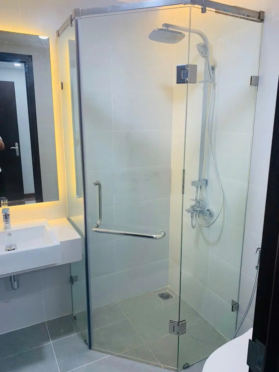 Bán căn hộ Cao cấp Res Green Tower, 2PN 2WC, ban công- Có Sổ Hồng- Bán gấp giá rẻ hơn thị trường
