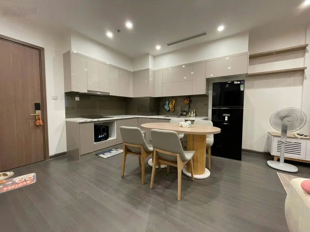 Bán căn hộ 2 ngủ 2 vệ sinh rẻ nhất tòa Tonkin