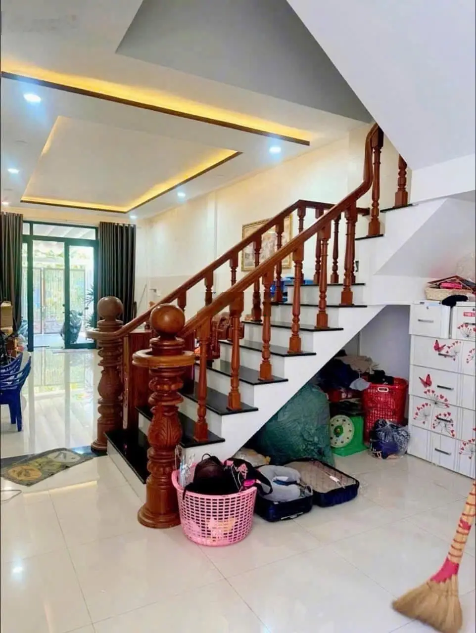 Nhà 3 tầng đường Hòa Nam 4, đi bộ ra Nguyễn Huy Tưởng, cách bến xe trung tâm chỉ 200m