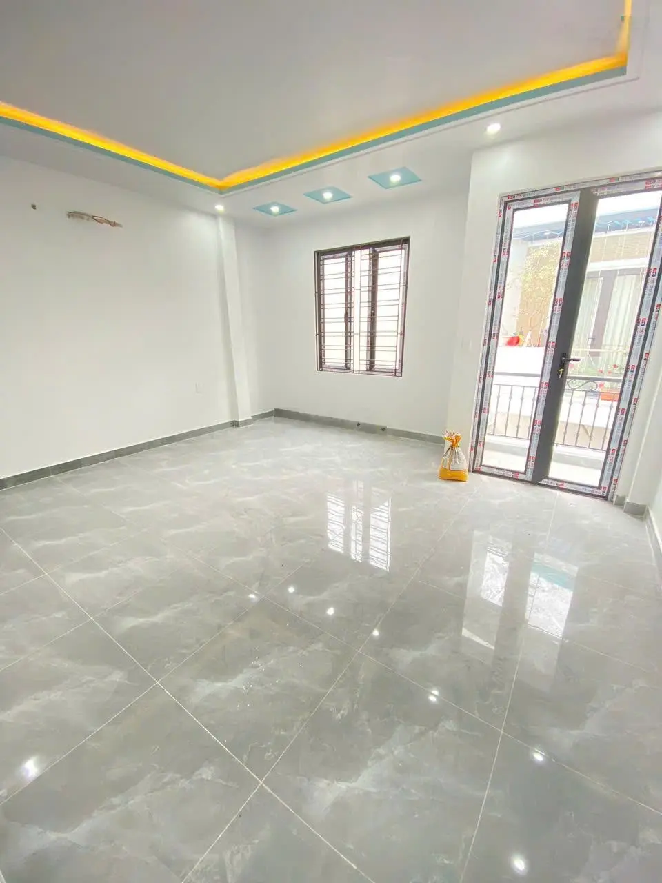Nhà độc lập 3 tầng ngõ ô tô - Chợ Vĩnh Khê - gần Hoàng Huy An Đồng