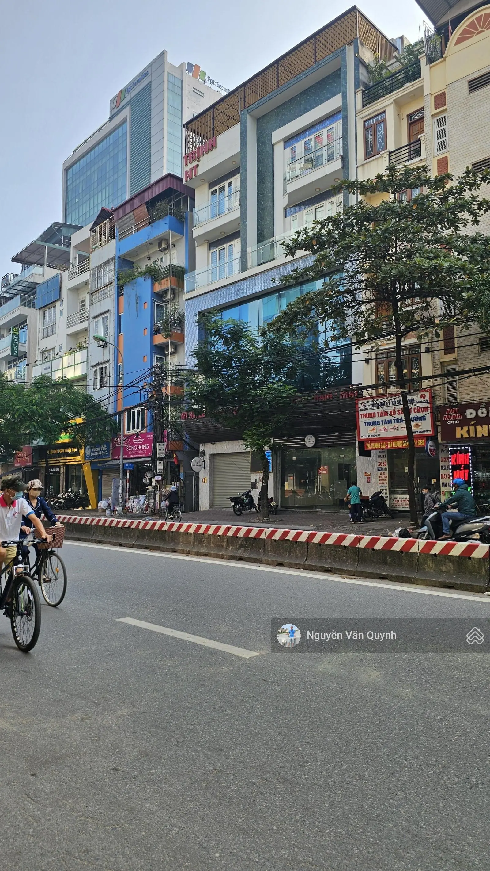 Anh trai chuyển lên chung cư bán nhà mặt phố Lạc Long Quân 7 tầng, thang máy, kinh doanh sầm uất