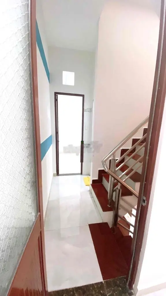Bán Gấp Nhà SHC 3.2x8,5m,3 lầu,1tỷ890tr,,Trần Thị Do.q12