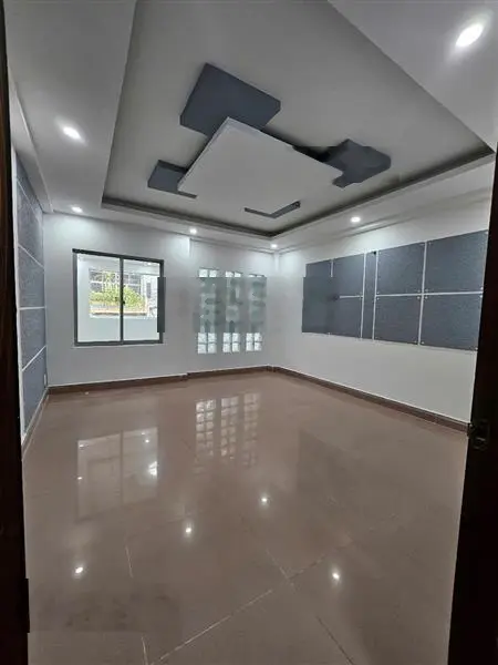 Nhà mt chợ cây keo, tân phú, 86 m2, 4 lầu, dòng tiền 30 tr/tháng giá rẻ 12,6 tỷ.