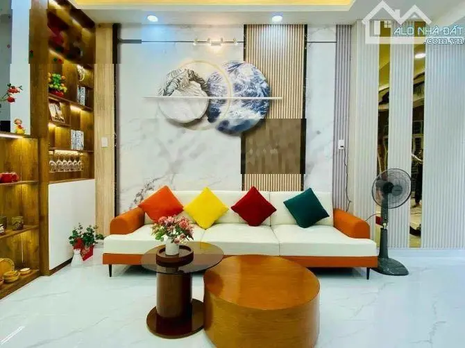 Nhà Mới Đẹp Tại Đường Hưng Phú, Phường 8, Quận 8, DT: 76m2./2tỷ800 Hẻm 8m ,sổ hồng riêng chính chủ