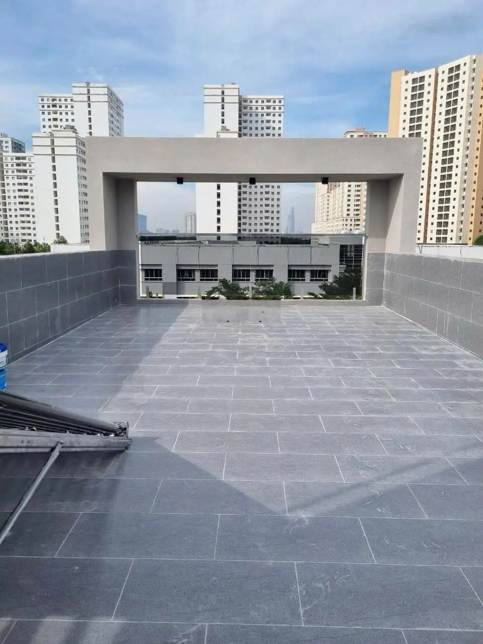 Bán toà nhà VP ngay Lương Đình Của, An Khánh kết cấu 5 tầng với 250m2 sàn giá 19,5 tỷ còn TL