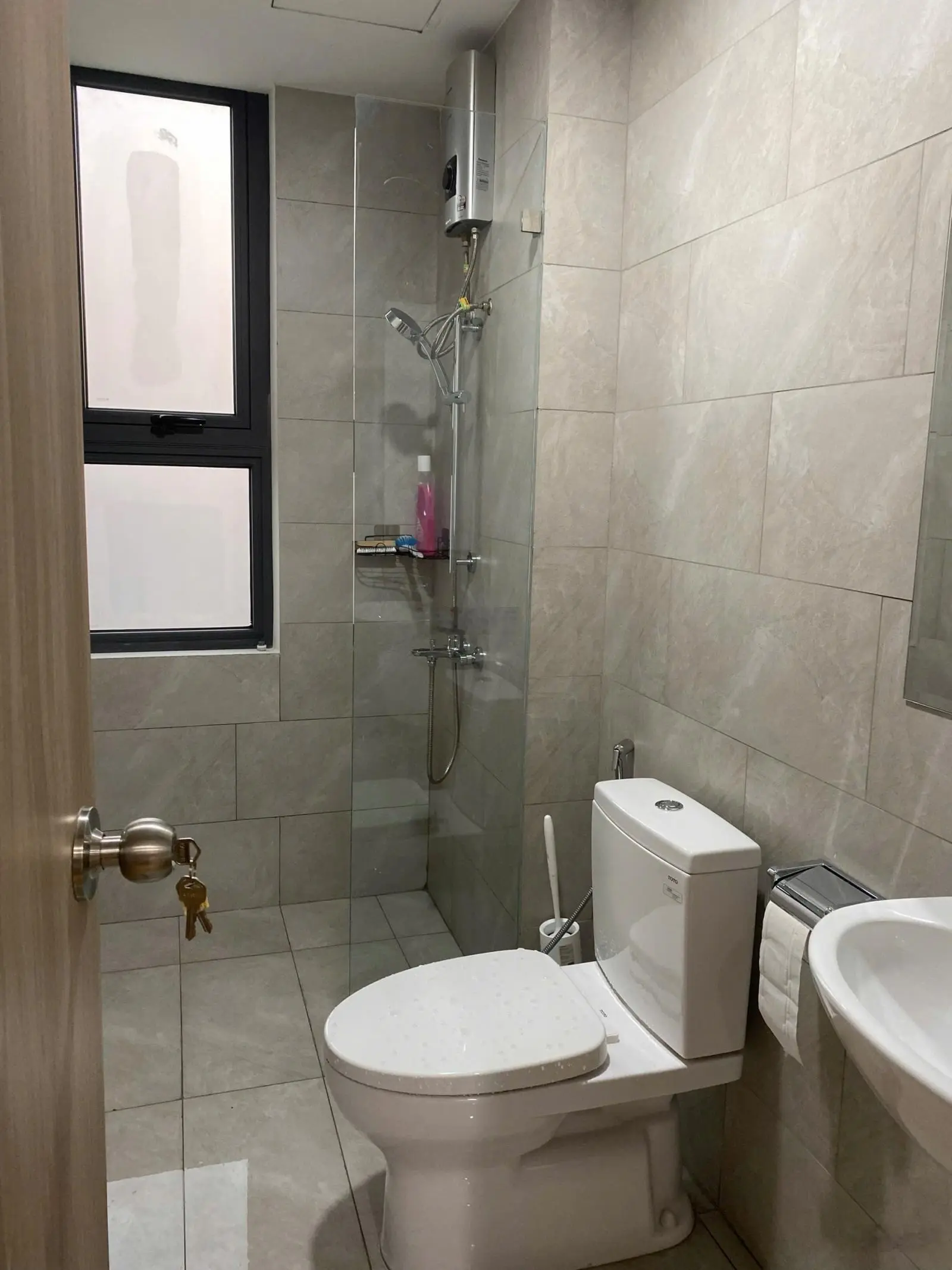 Cần bán CitiEsto 2PN2WC , tầng cao view đẹp giá chỉ 2,1 tỷ full thuế phí