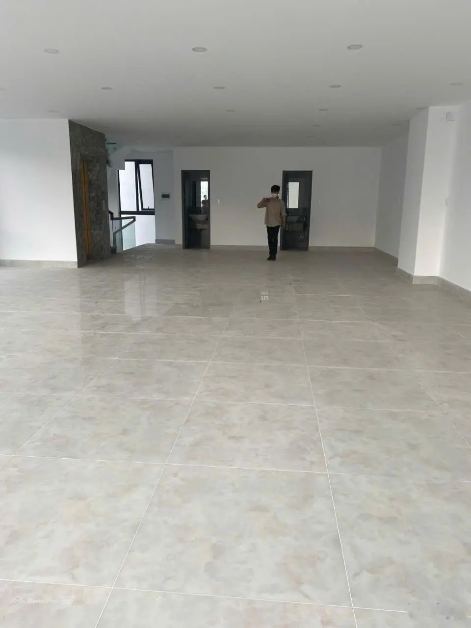 Cần bán gấp - Căn góc 2 mặt thoáng - Vị trí đắc địa - 13x22m - Nhà hoàn thiện - Đã có sẵn sổ hồng