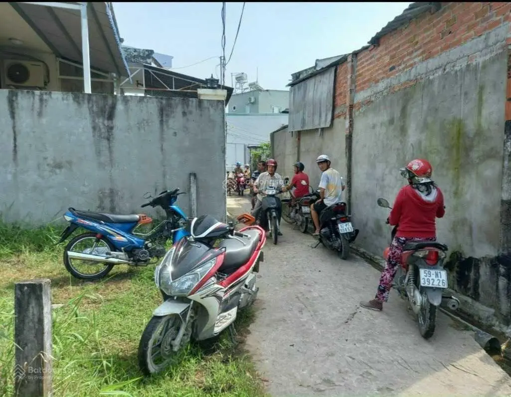 Cần bán gấp lô đất thổ cư ngay tại trung tâm thị trấn Đức Hòa