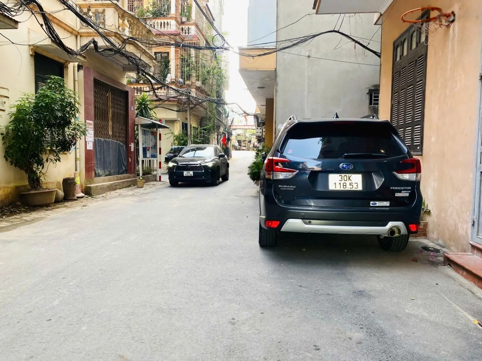 Bán nhàngõ 110 Nguyễn Hoàng Tôn - Tây Hồ, Nhà 5 tầng 45m - 6 PN - Ô tô đỗ cạnh nhà