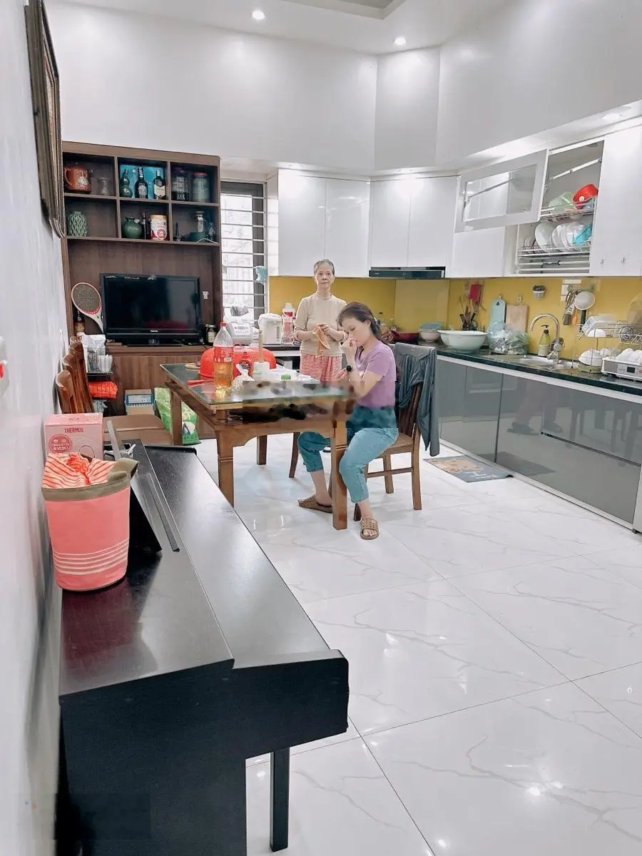 Bán Gấp nhà đẹp cầu Diễn 63m2 x 3 tầng mặt tiền 4m dân xây chắc chắn ngõ ô tô đỗ cửa