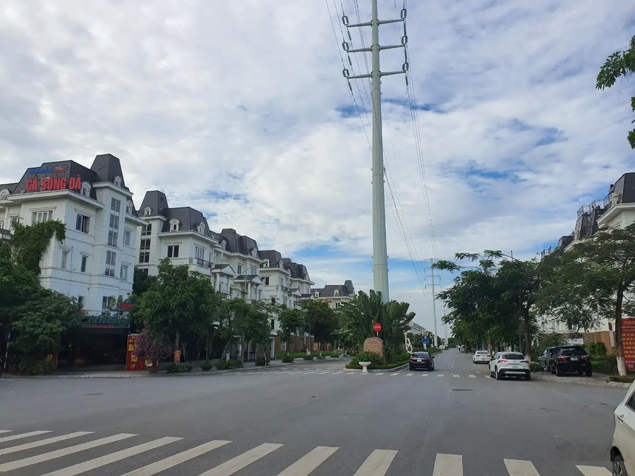 Bán gấp đất đấu giá sổ đỏ đường 33m khu Lideco, Hoài Đức, Hà Nội. LH: 0913 380 ***