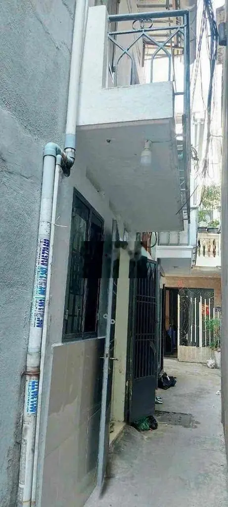 Bán gấp nhà nhỏ sổ hồng riêng, chỉ 1.95 tỷ, nhà đe