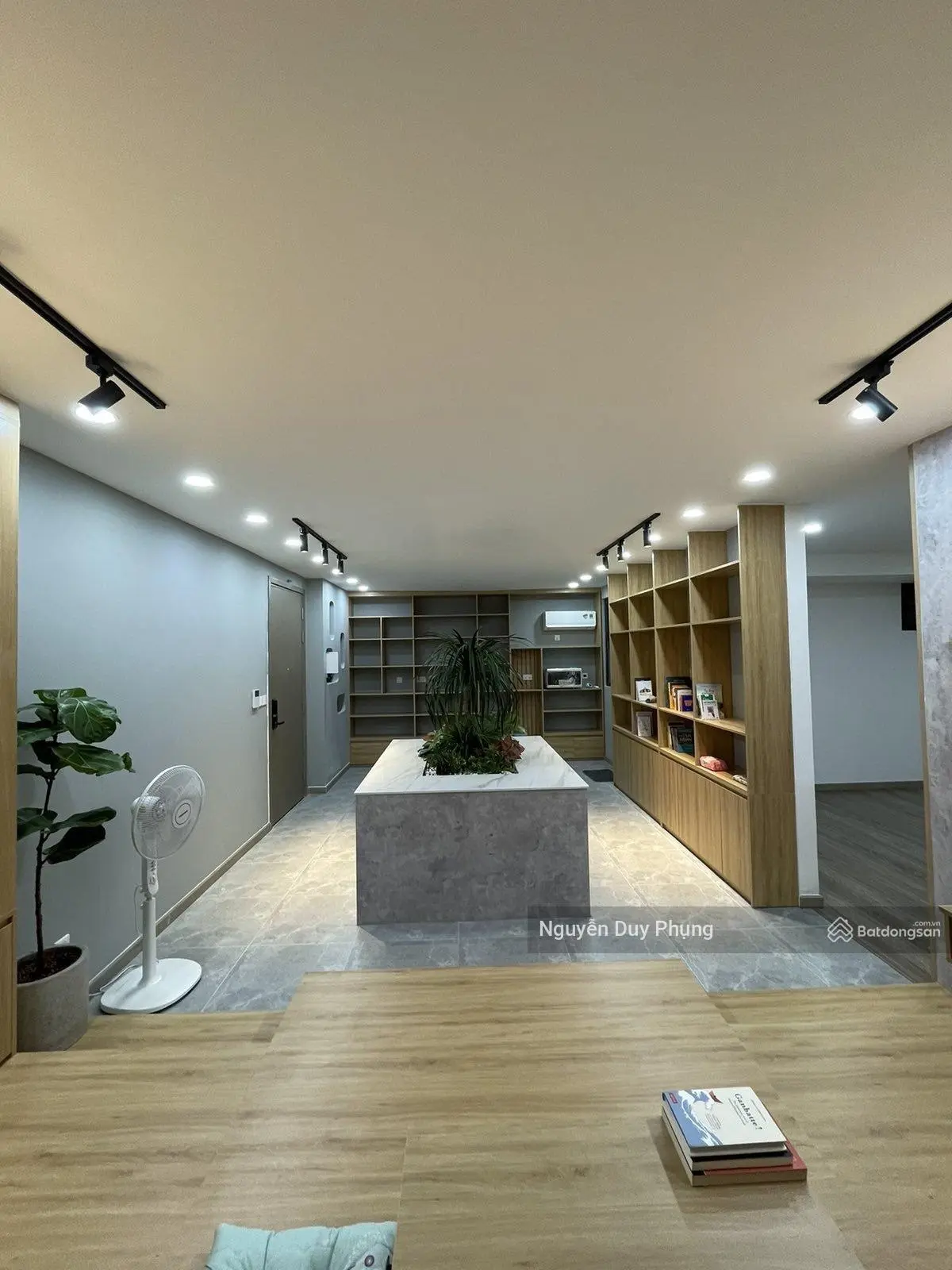 Cần bán 5 Căn hộ The View, diện tích 105m2, 2PN-2WC, nội thất cơ bản, tầng cao, view sông Sài Gòn.