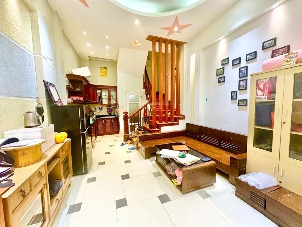 Bán Nhà Nguyễn Khang Cầu Giấy 35m-MT4m Ngõ Rộng , Gần Phố Ô Tô Tránh , Phân Lô Kinh Doanh Thông