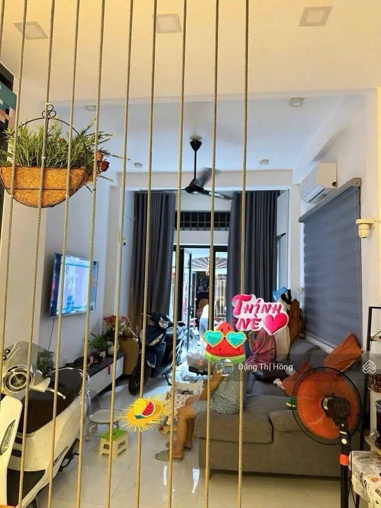 Nhà đường Phạm Văn Chí 60m2, ngang 4 dài 15, 1T1L,sát Cư Xá Phú Lâm cách Mega Bình Phú 500m, sổ sẵn
