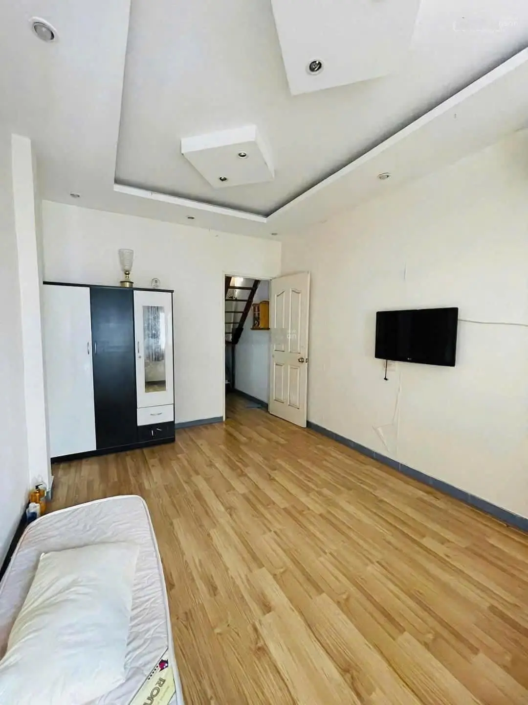 Bán nhà 2 mặt hẻm thông tứ hướng P2 Phú Nhuận LH 0915178859