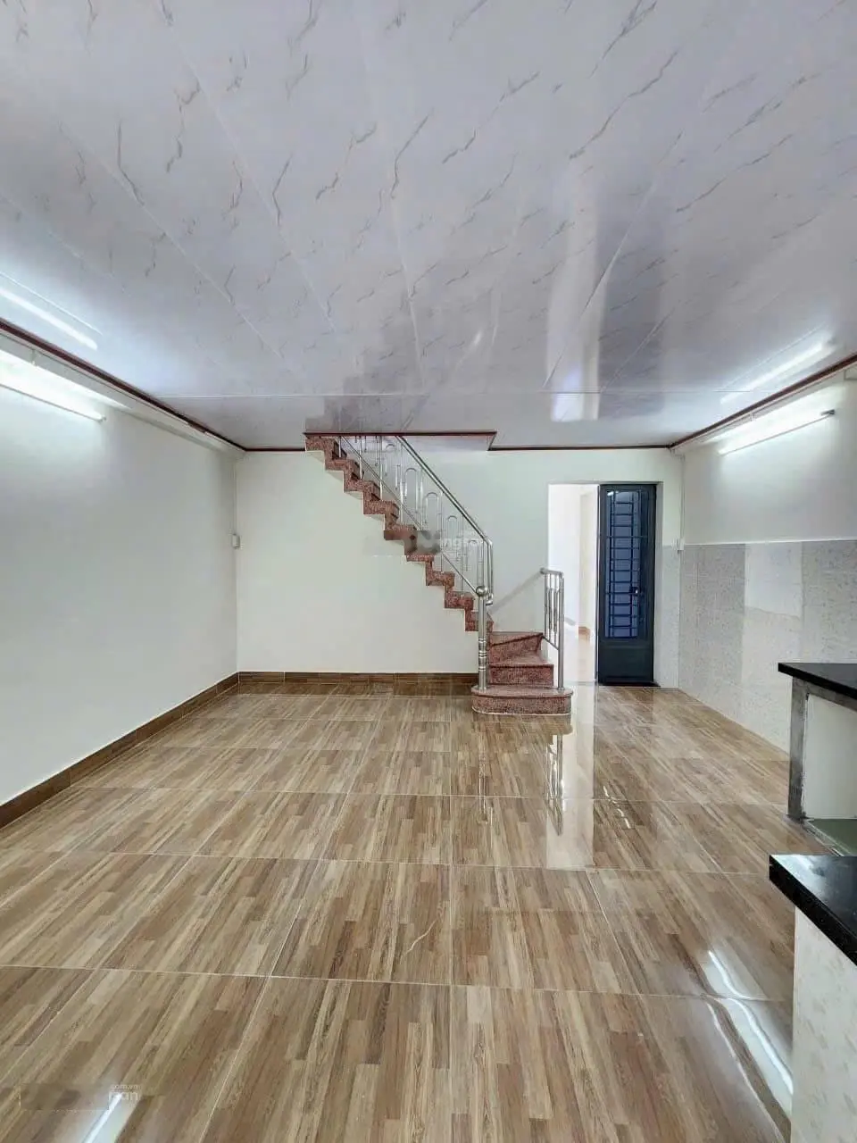 Siêu phẩm nhà mặt tiền kinh doanh sầm uất đường hai bà trưng, đông hòa, dĩ an. kế làng đại học