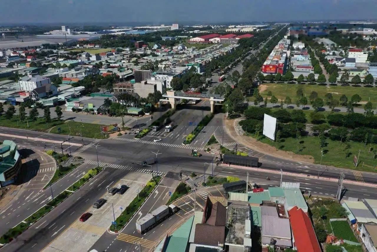 Bán gấp lô đất trung tâm hành chính Bàu Bàng Bình Dương, DT150m2 full TC, giá nhỉnh 900Tr quá rẻ