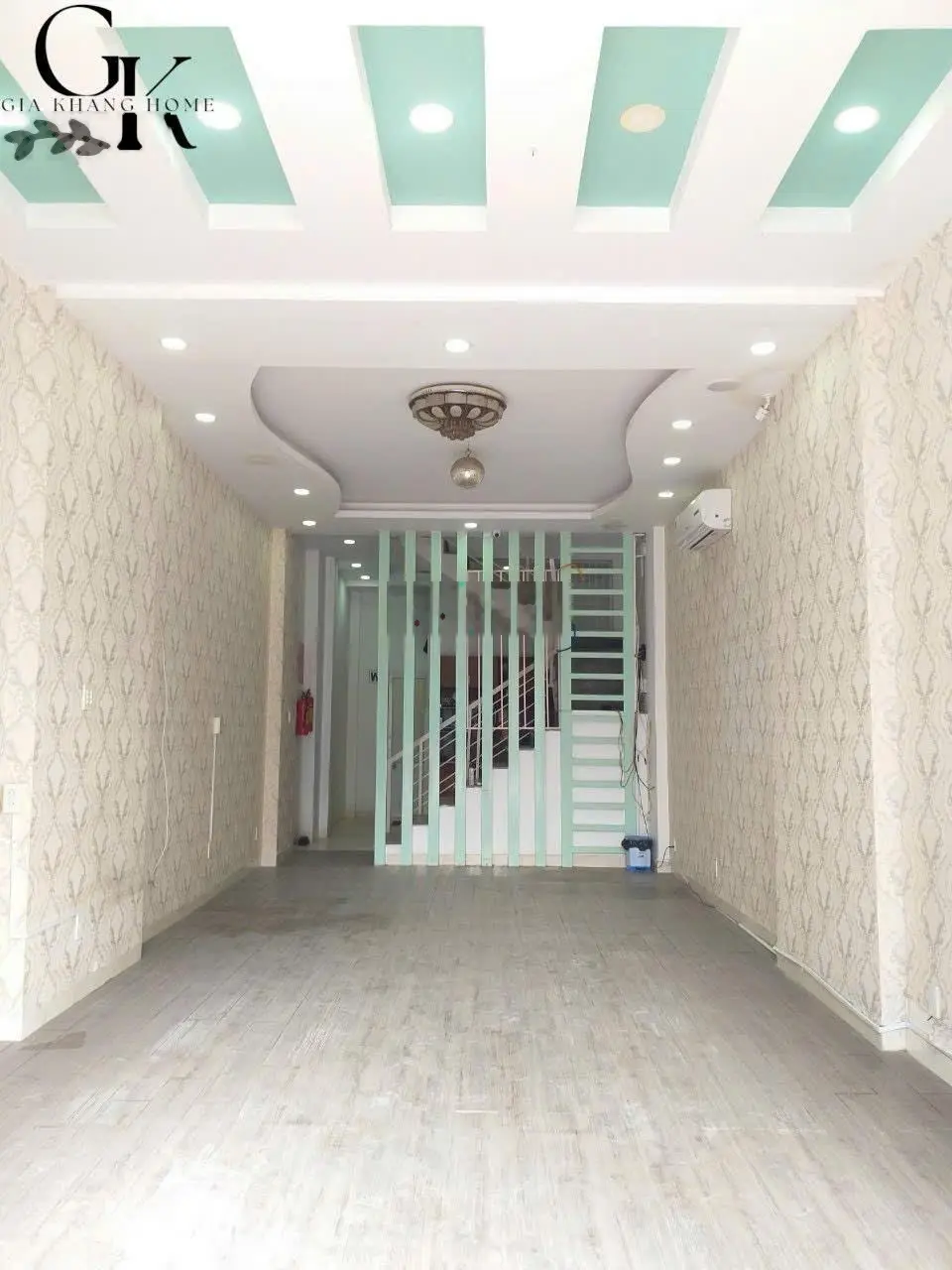 Cần bán nhà mặt phố Nguyễn Thị Minh Khai đang có sẵn dòng tiền giá chỉ 9 tỷ Gần Biển Nha Trang
