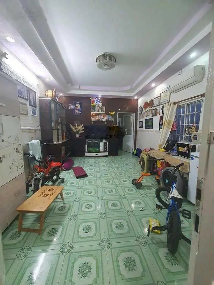 Cần bán gấp nhà đg số 5 linh trung thủ Đức