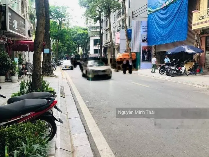 Giá đầu tư nhà mặt phố Hàng Bún 9 tầng thang máy full nội thất