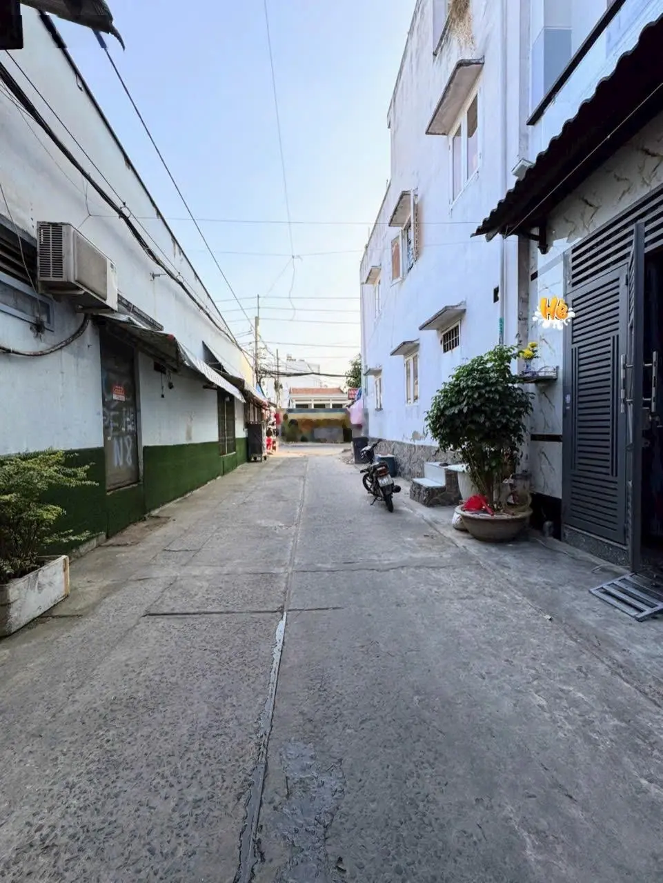 Bán nhà 1/ Đ. Miếu Gò Xoài - Vị trí cực đẹp, nằm đầu hẻm, trước nhà 6m, hẻm thông xe hơi