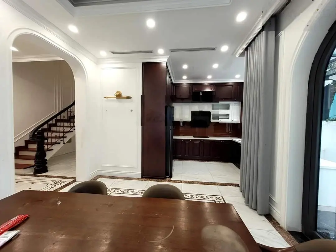 Cần bán căn lô góc 120m2 mặt đường Thành Trung, Gia Lâm giá 19 tỷ bao phí. LH 0962 333 ***