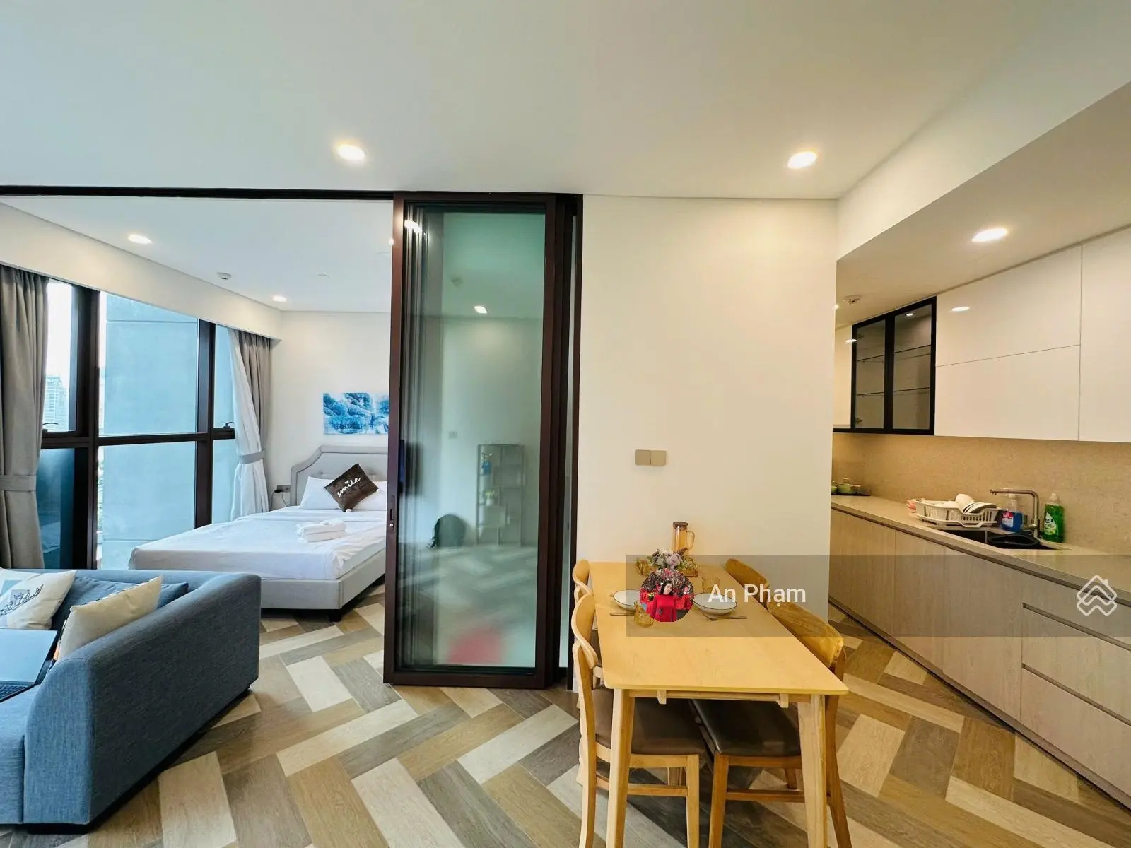 Bán The Galleria - Metropole 1 phòng ngủ view cầu Bason