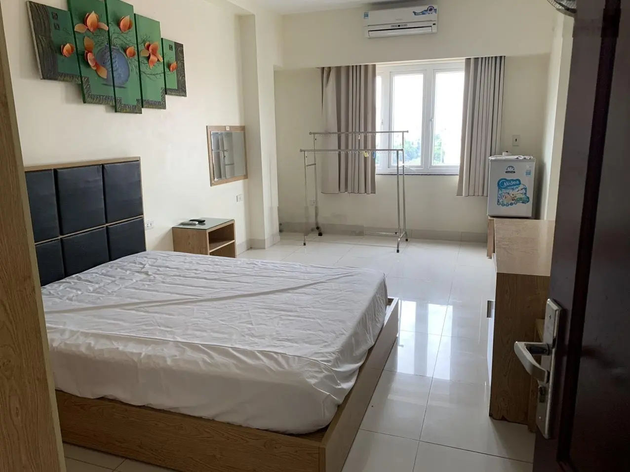 Bán khách sạn 16 Tôn Đức Thắng, P. Đông Thành - TP Ninh Binh - đang vận hành tốt