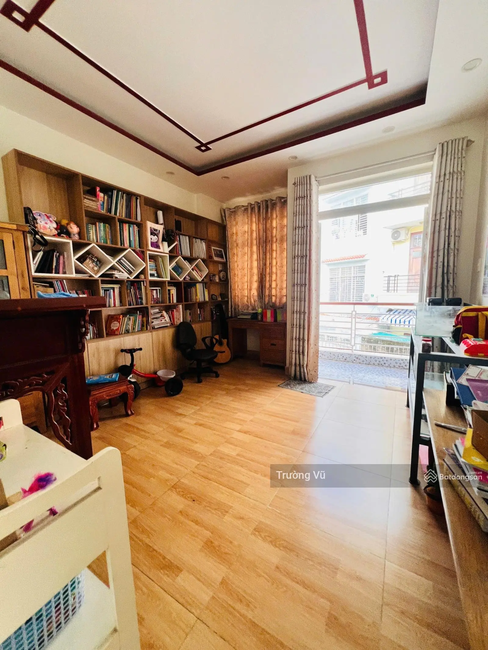 Nhà 3 tầng 2 mặt tiền 4x25 100m2 giá 6 tỷ hơn, gần mặt tiền đường, xe hơi vô nhà Linh trung thủ đức