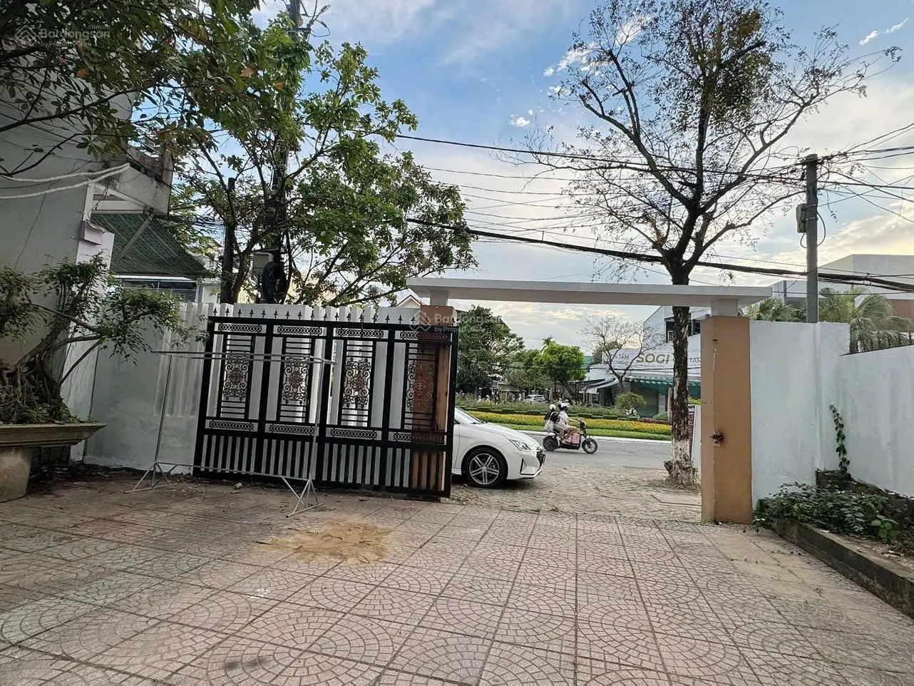 Bán Đất Tặng Nhà Tầng Mặt Tiền Hùng Vương, diện tích khủng phù hợp xây khách sạn