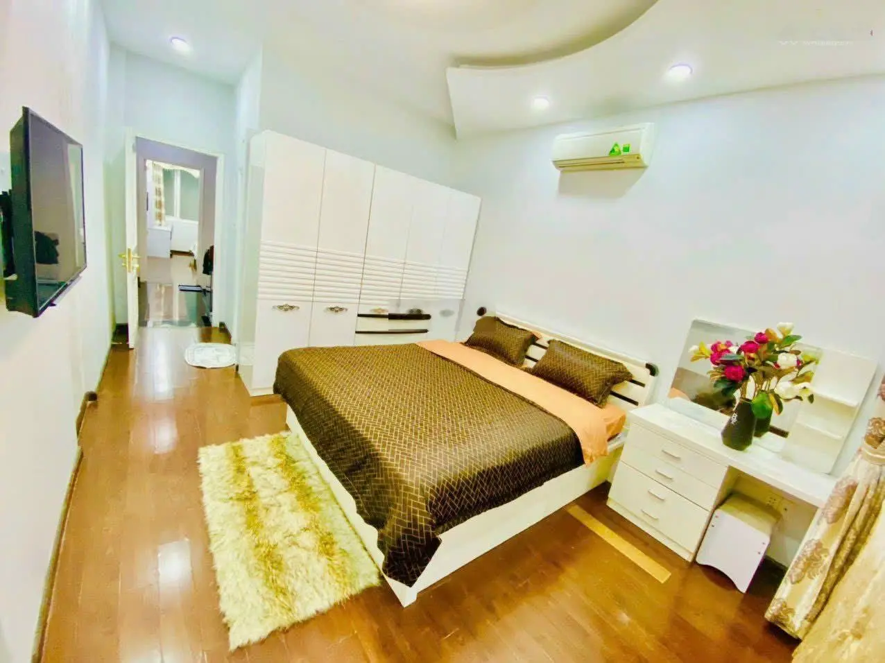 Cần tiền bán gấp nhà Phan Đăng Lưu, PN, Giá 2.2tỷ/ 40m2, gần trường học, bệnh viện, 0762 533 *** Tú